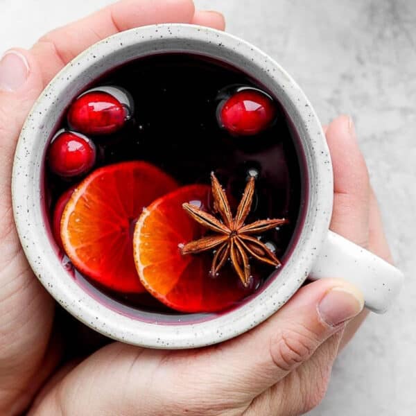 Easy crockpot mulled wine recipe.